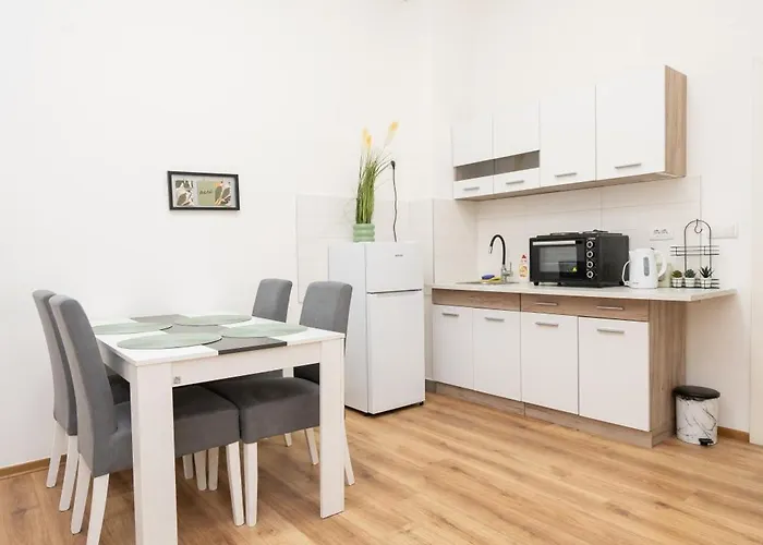 Moonstone 4 * Belgrád