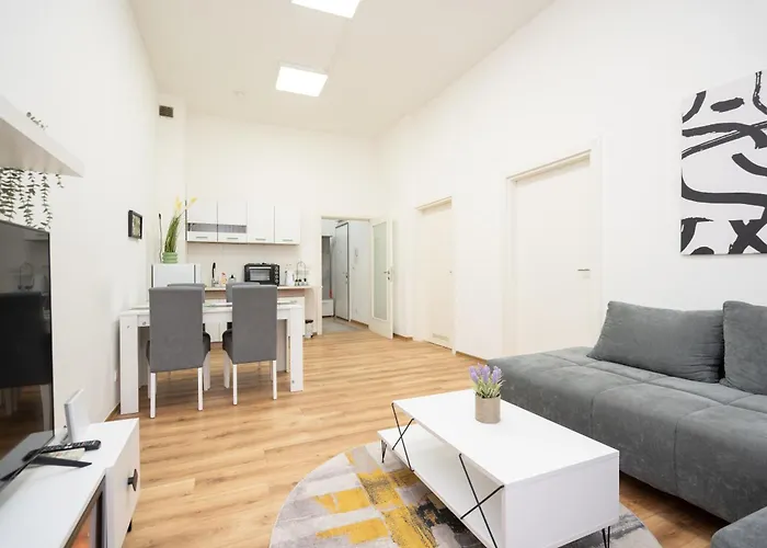 Moonstone 4 Apartman *