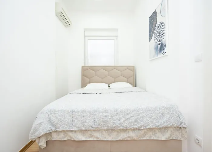 Moonstone 4 * Belgrád