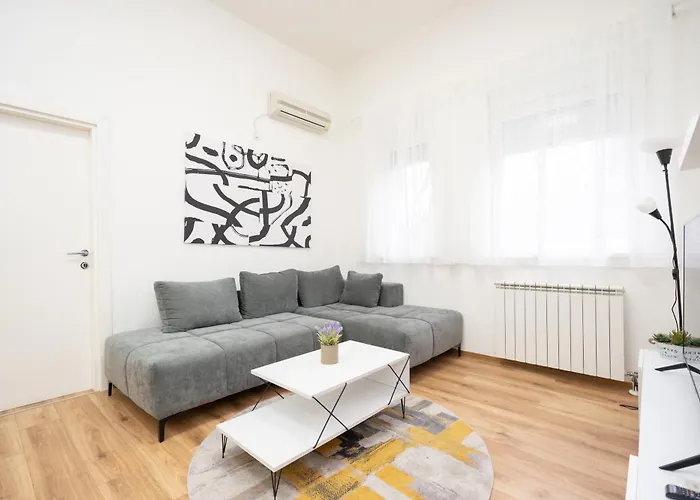 Apartman Moonstone 4 *